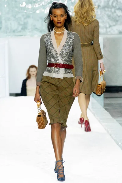 Look 29